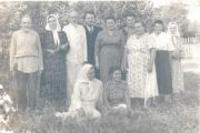 просим помощи в установлении исторических  событий и лиц